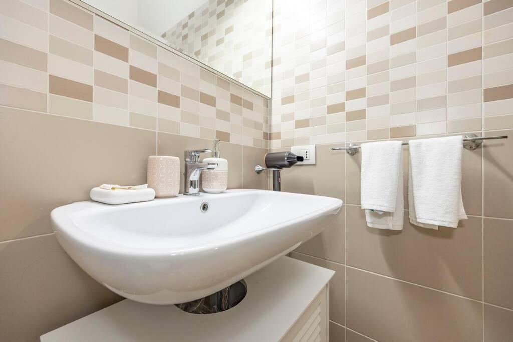 Apartment Roma Relax 2 Con Wifi-Ac-Netflix Εξωτερικό φωτογραφία
